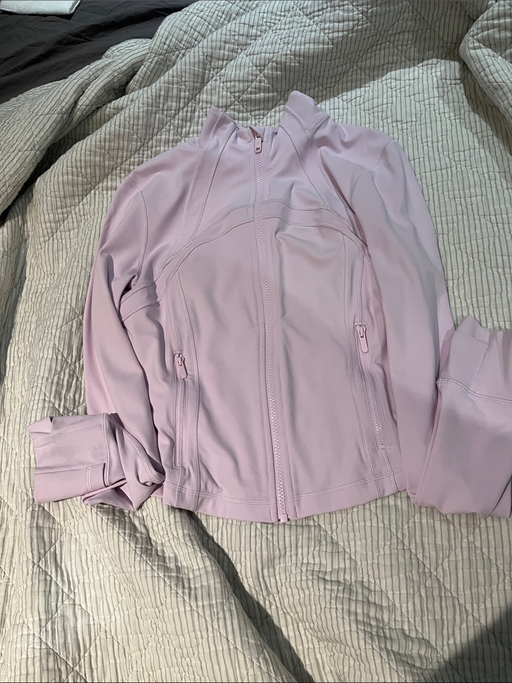 Lululemon’s Women’s Lightweight Blush Quartz Zip-Up Jacket